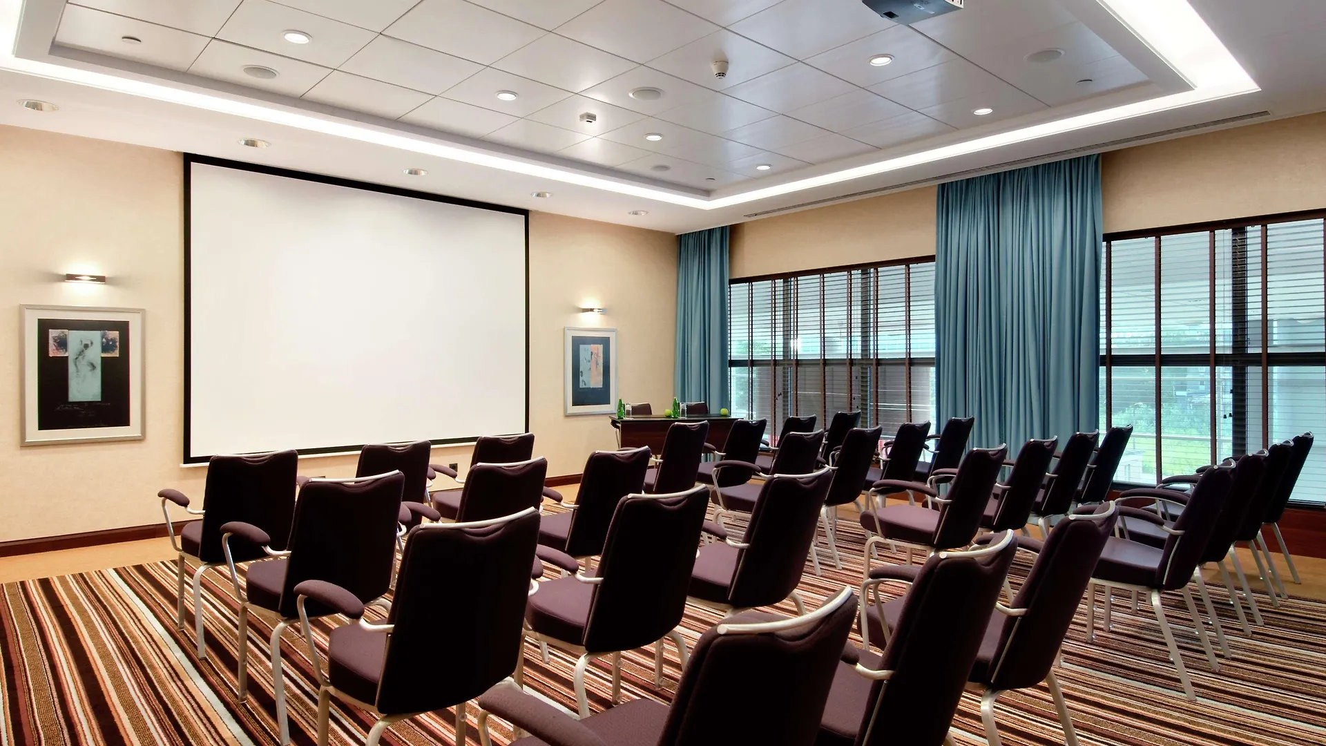 Hilton Warsaw City Hotel