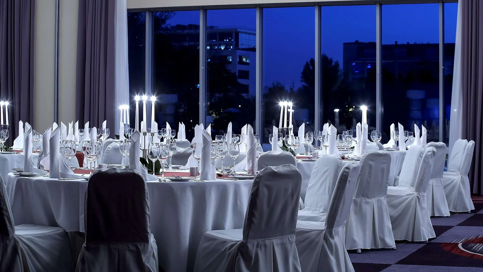Hilton Warsaw City Hotel