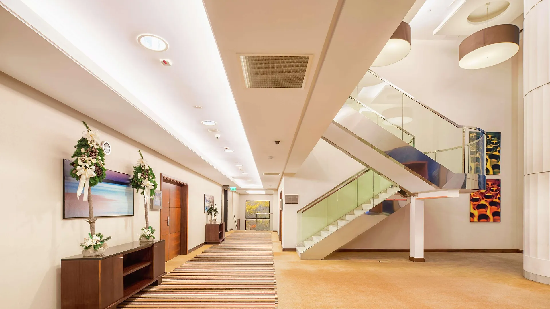 ****  Hilton Warsaw City Hotel Poland