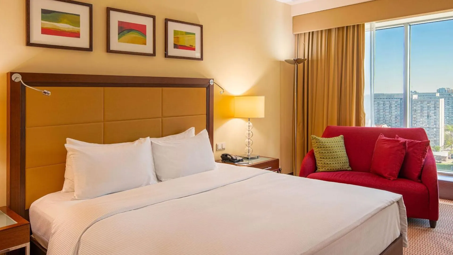 Hilton Warsaw City Hotel